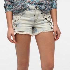 UO BDG Mid Rise Freja Vintage Fit Studded Shorts
